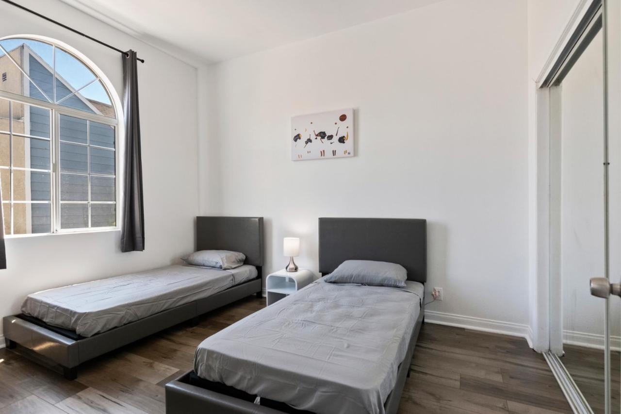 Spacious Private Gated Modern Loft Close To Universal Studio And Hollywood Los Angeles Exterior foto