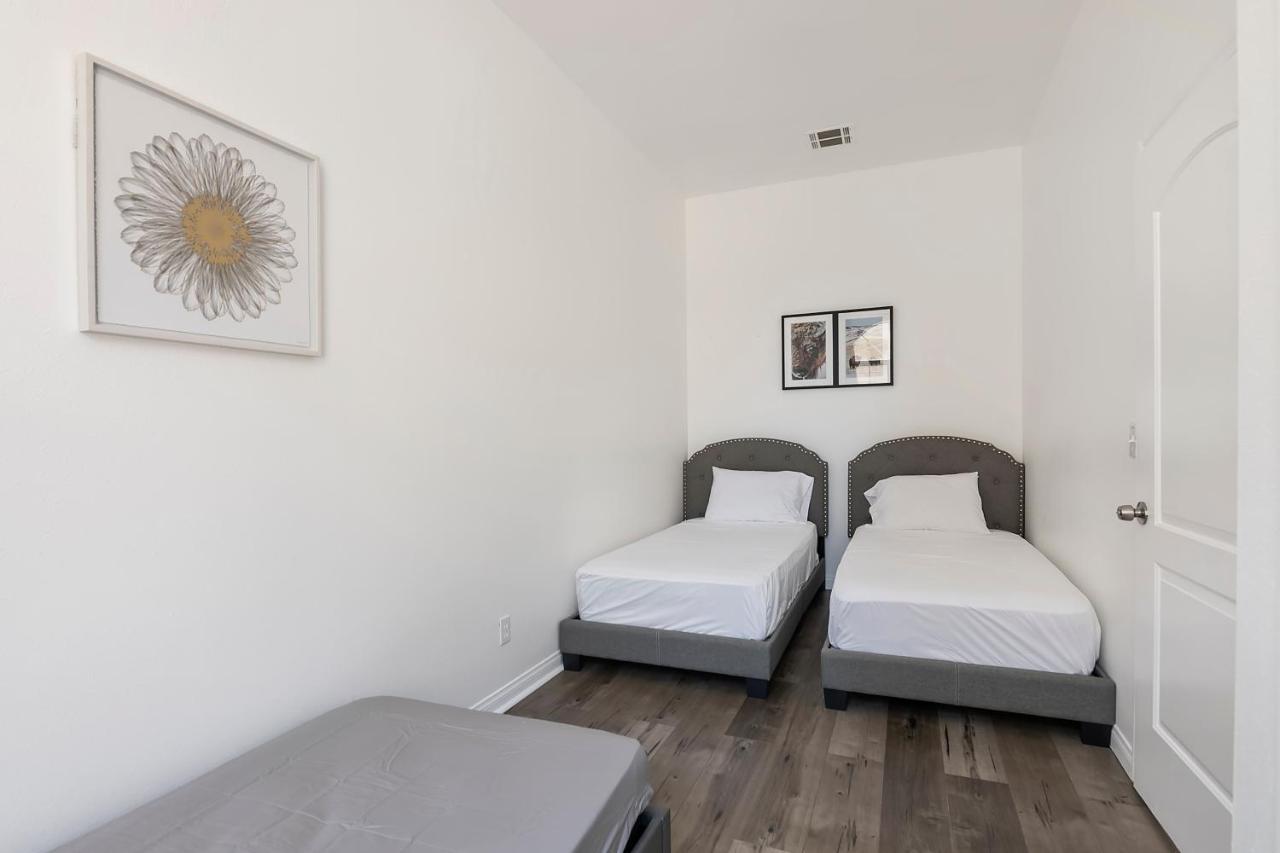 Spacious Private Gated Modern Loft Close To Universal Studio And Hollywood Los Angeles Exterior foto